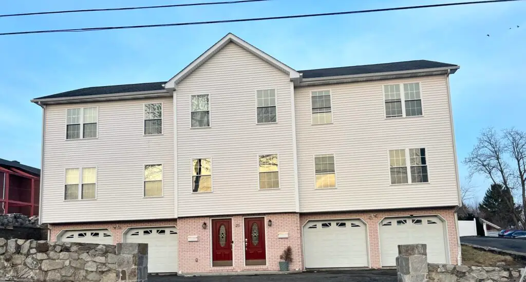 Commercial building exterior painting