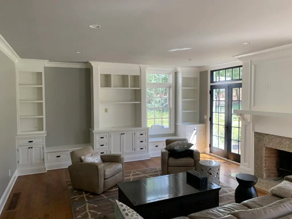 Ceiling paint vs. Wall paint