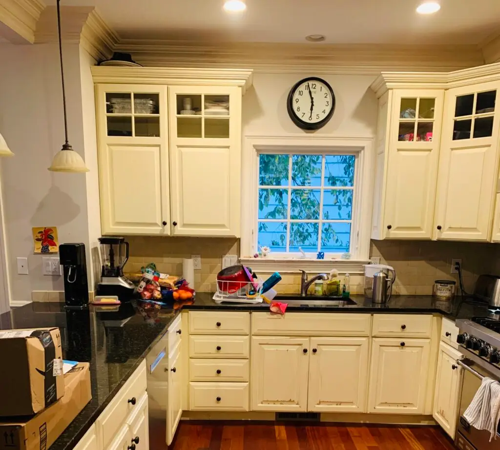 How to paint kitchen cabinets