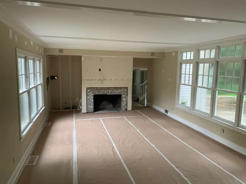 Paint Baseboards with Carpet