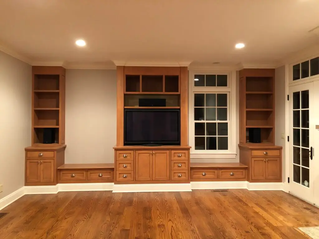 Best Paint for Wood Furniture