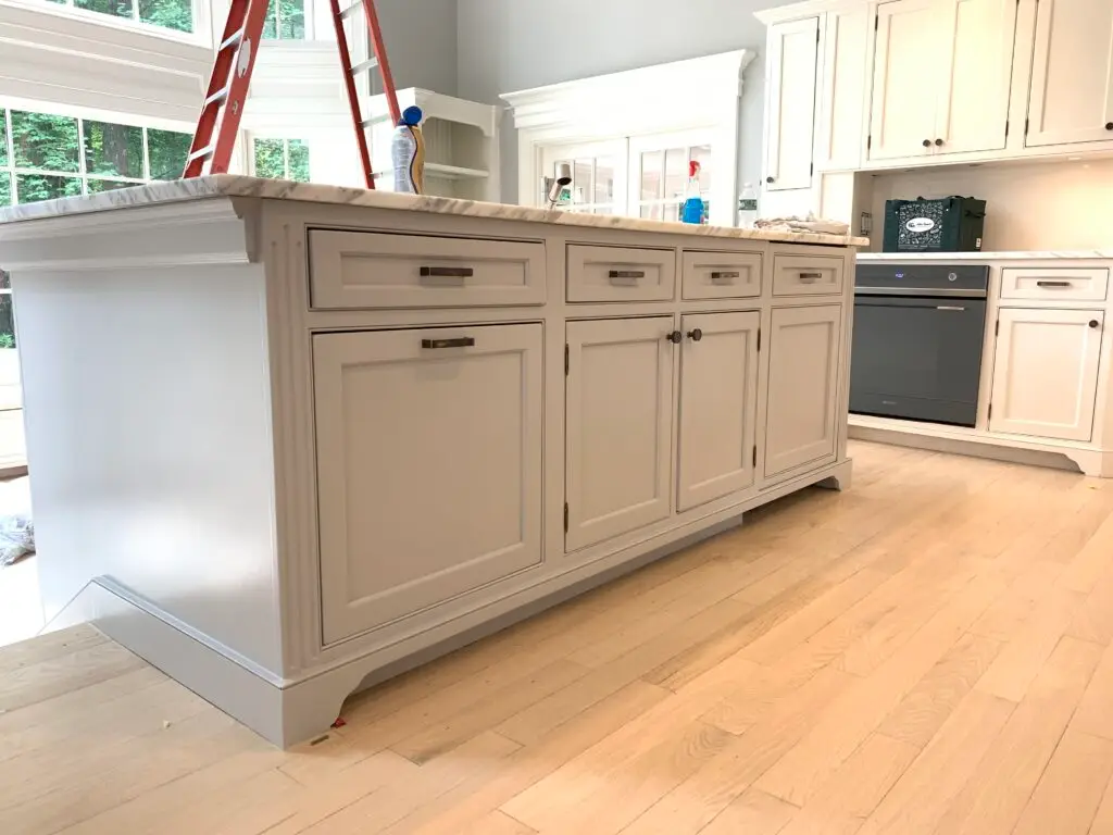 Best Type of Paint for Kitchen Cabinets