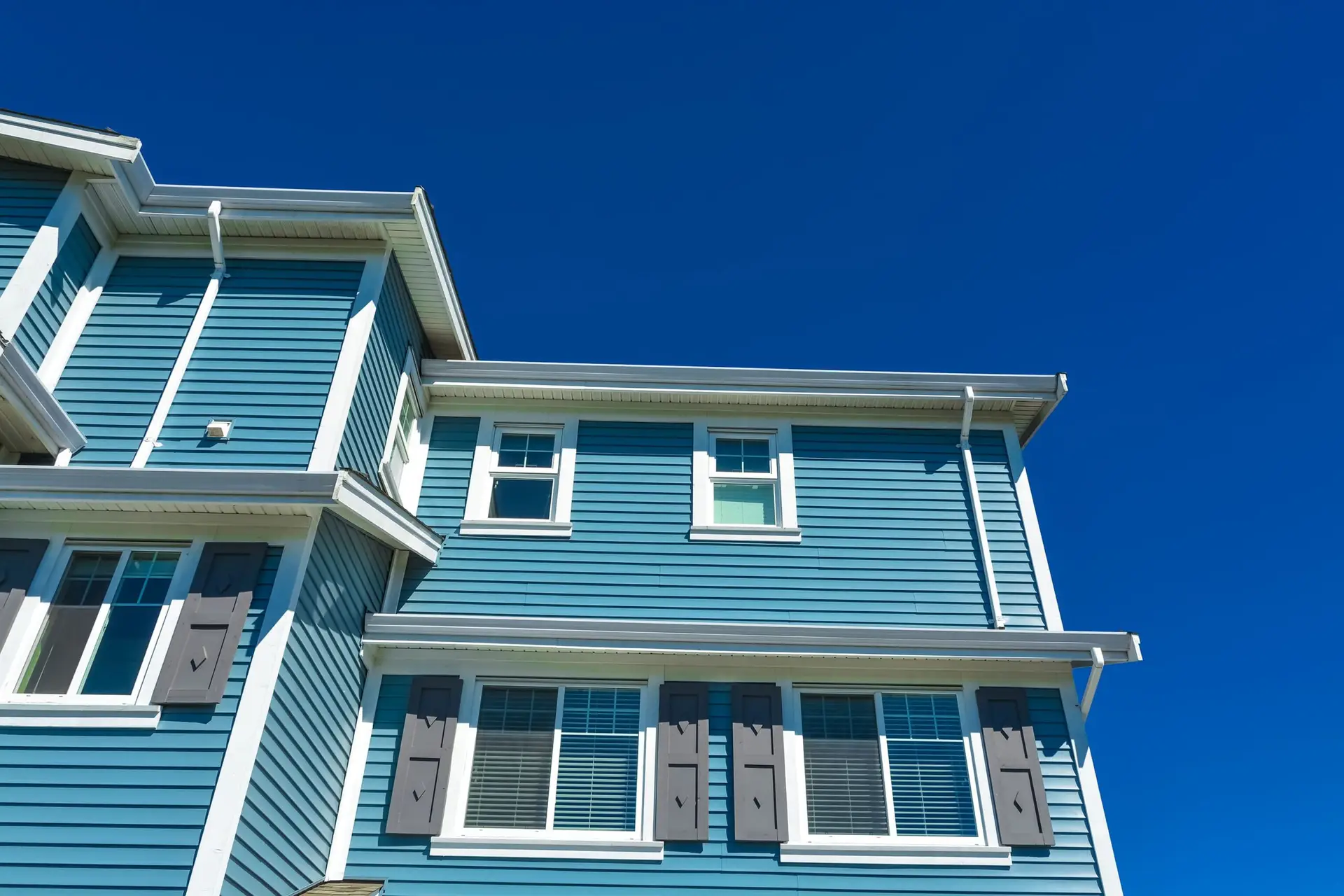 Best Exterior Paint Colors for Coastal Homes